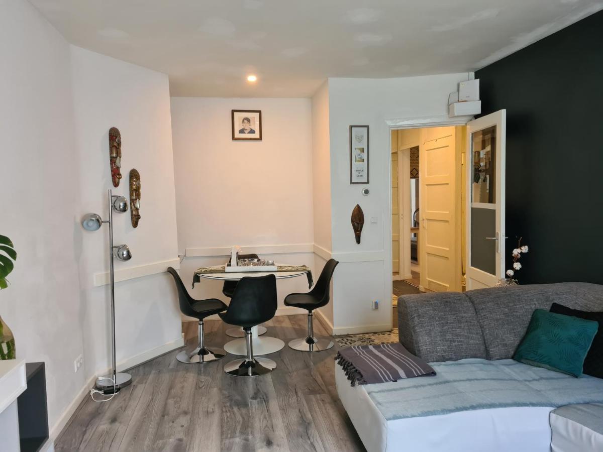 Apartment 1 Bedroom 15 Min By Tram To Centre!
