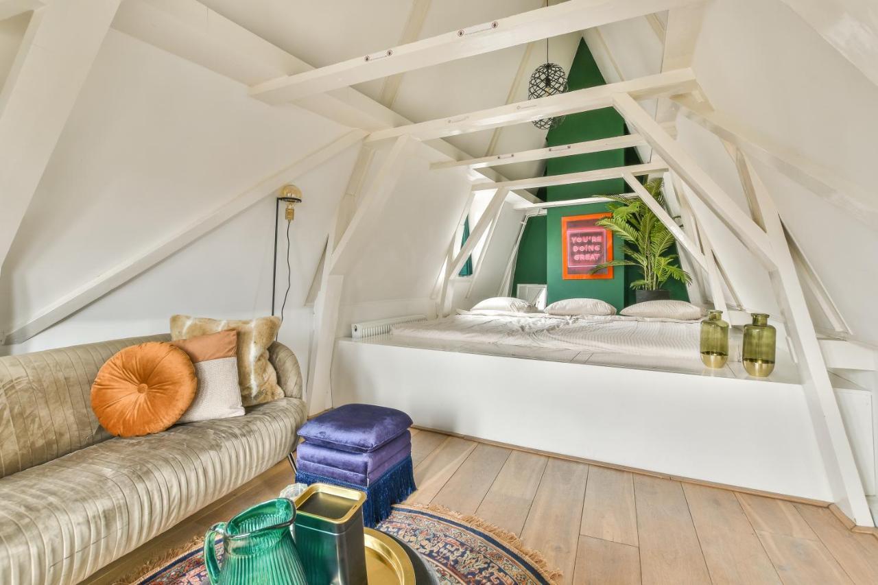 Spiegelgracht With Canal View Bed & Breakfast 5*