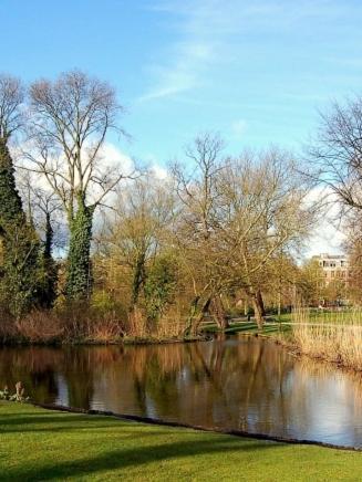 Onefam Amstel Albergue