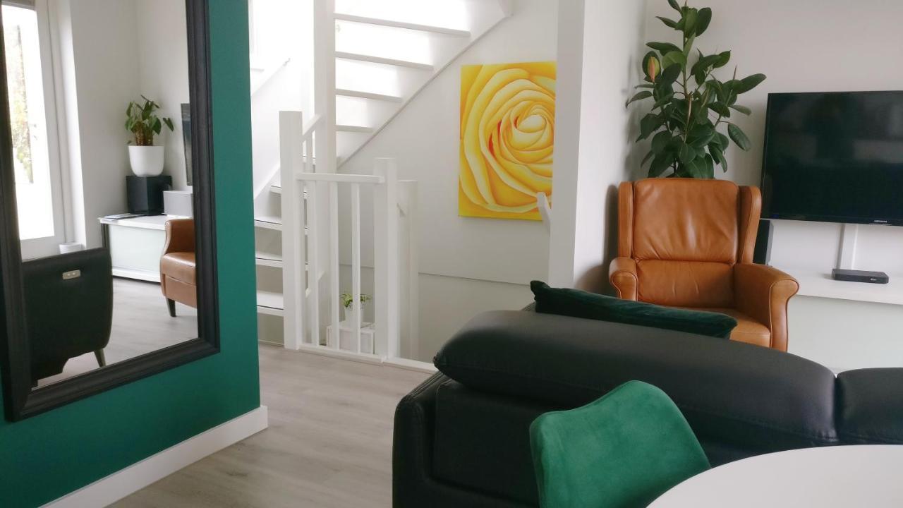Designed Penthouse, Center Apartment *