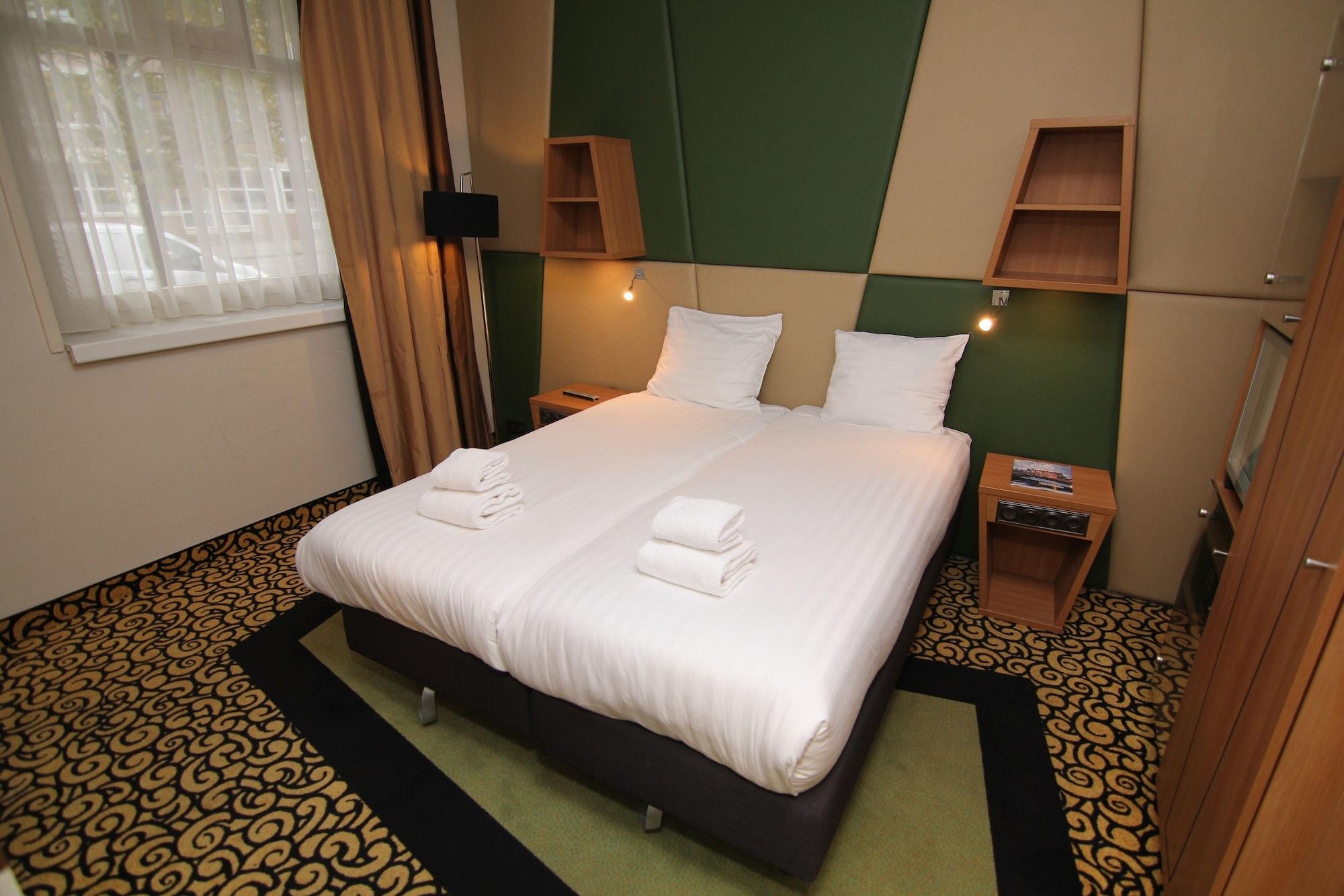 Hotel Savoy