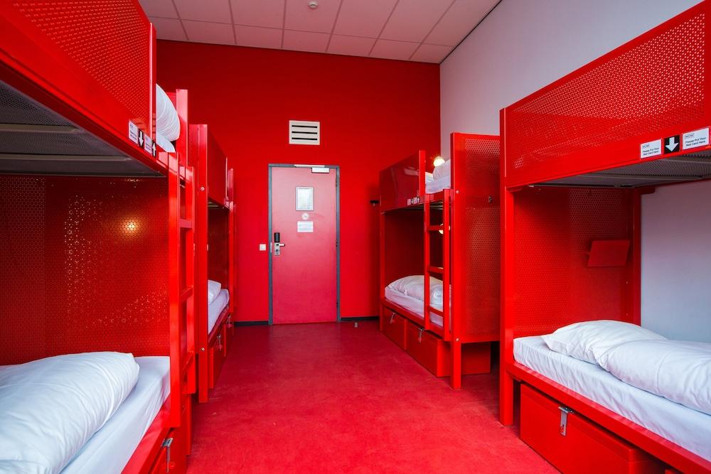 Wow Hostel *