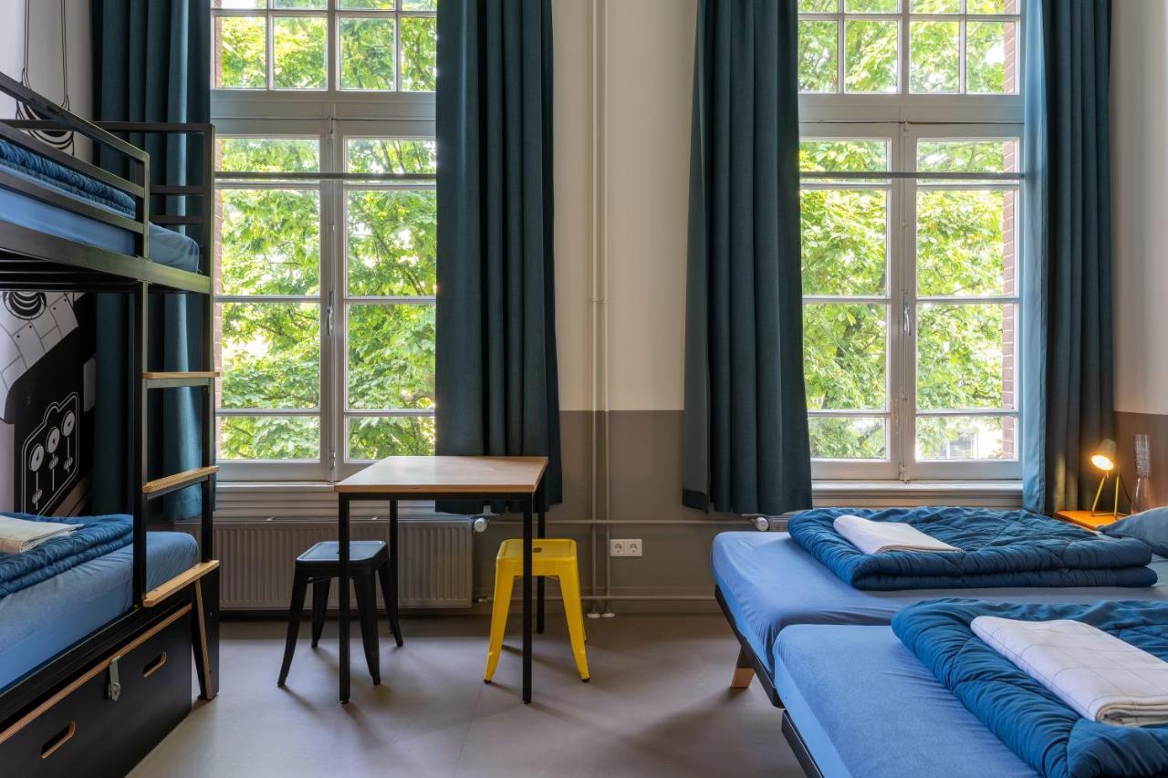 Stayokay Vondelpark Albergue