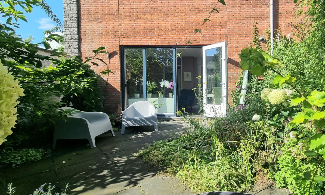 Lovely 1 Bedroom With Garden Apartment