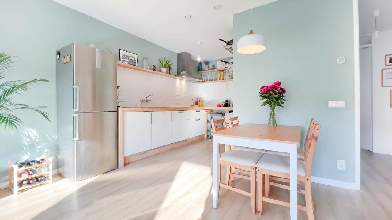 Beautiful & Bright In Apartment Amsterdam