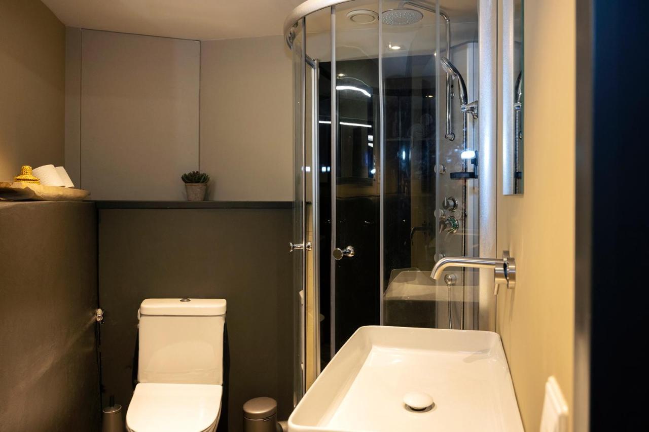 Apartment St Antonis Amsterdam