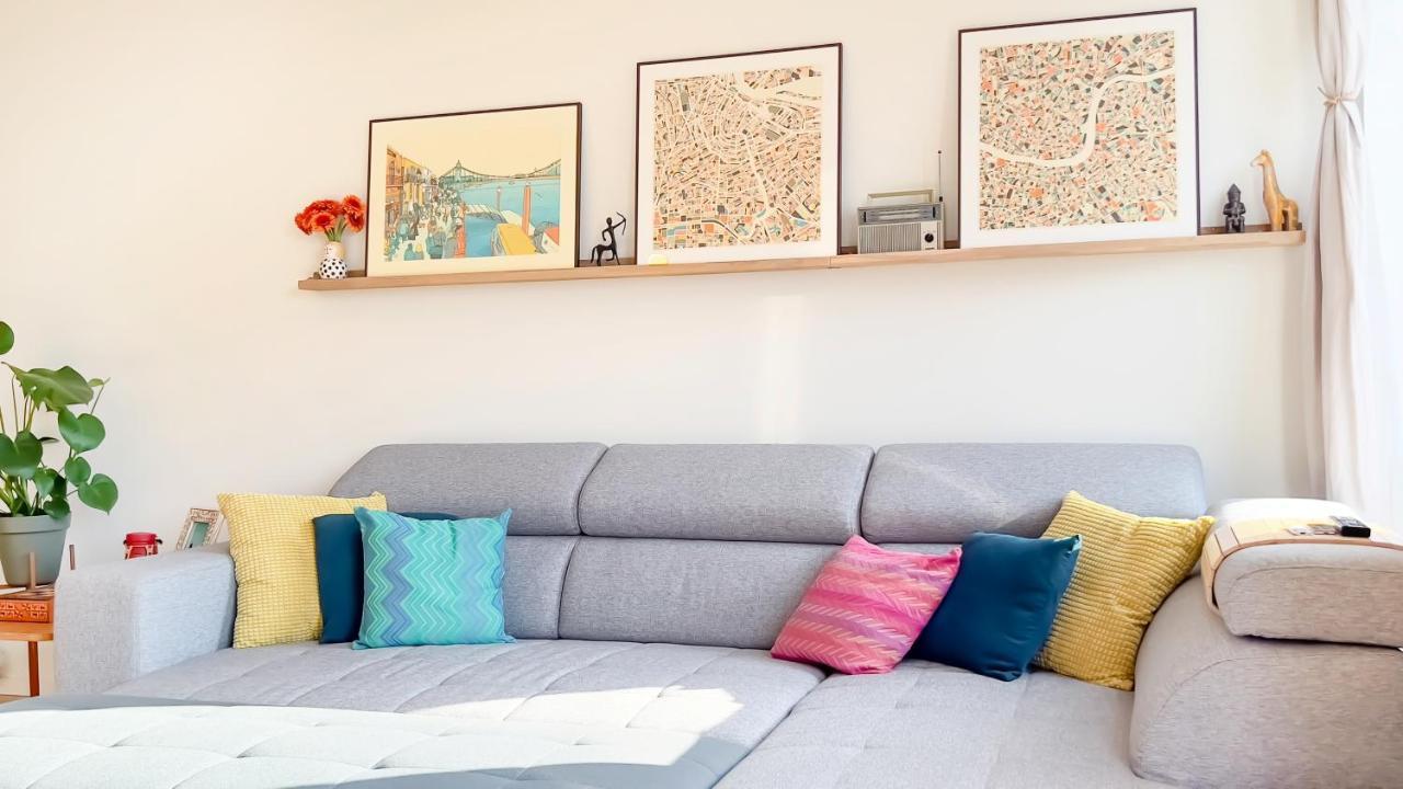 Apartment Beautiful & Bright In *