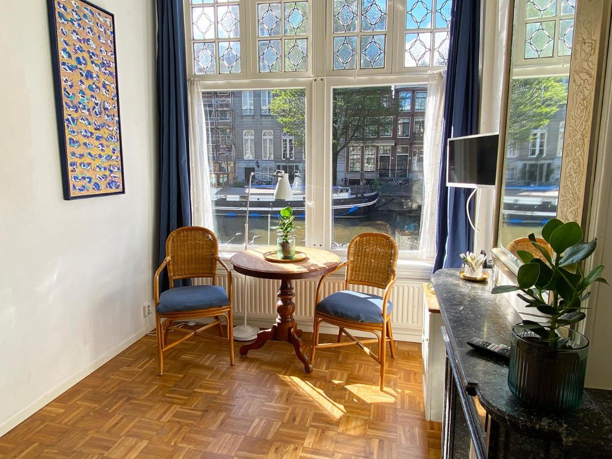 Guest house Canal Hideaway