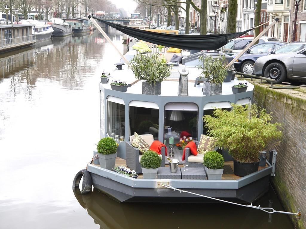Houseboat Prinsheerlijk Amsterdam