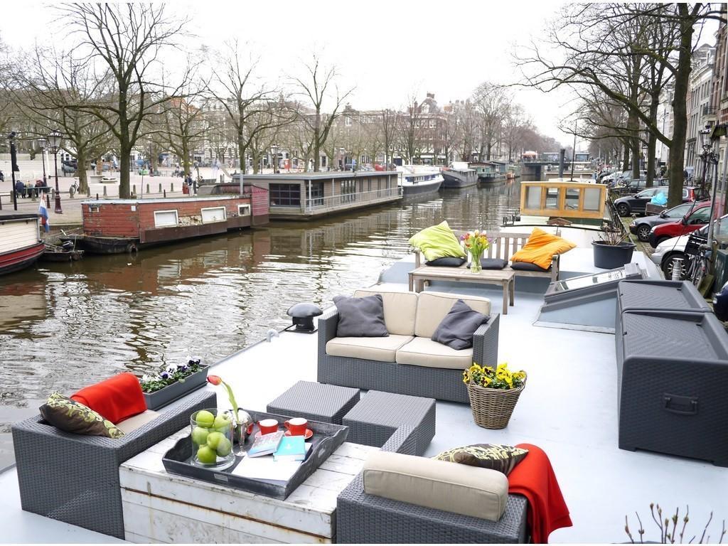 Houseboat Prinsheerlijk Botel Amsterdam