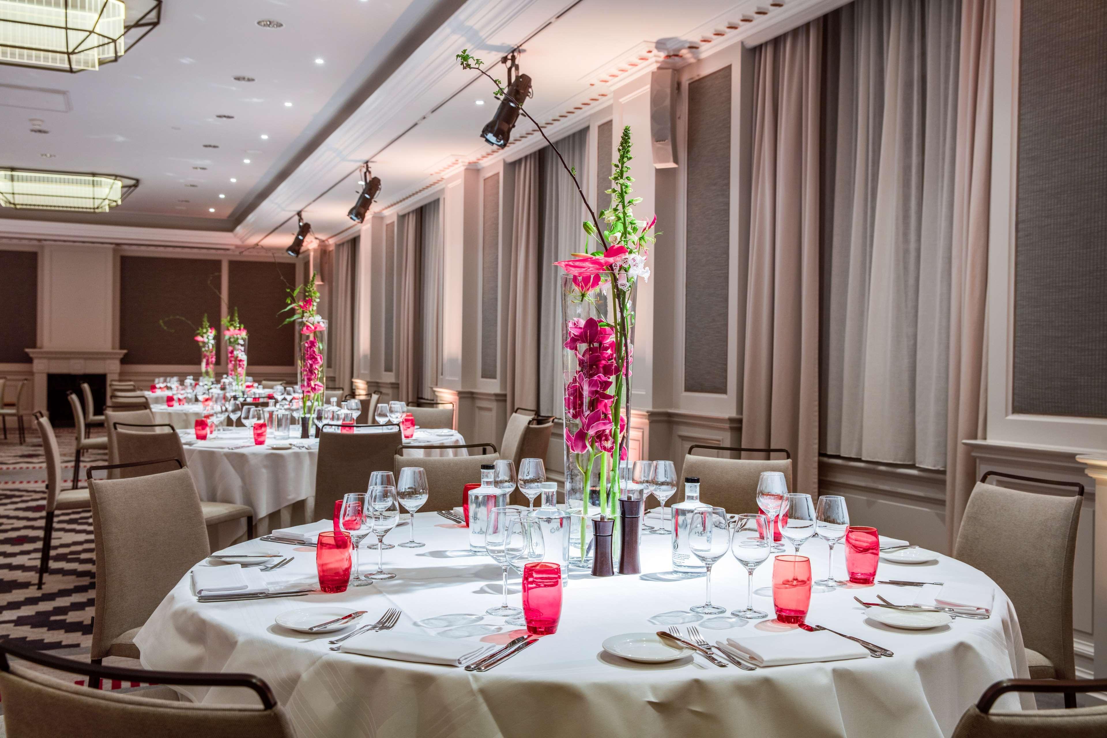 Hotel Anantara Grand Krasnapolsky 5*