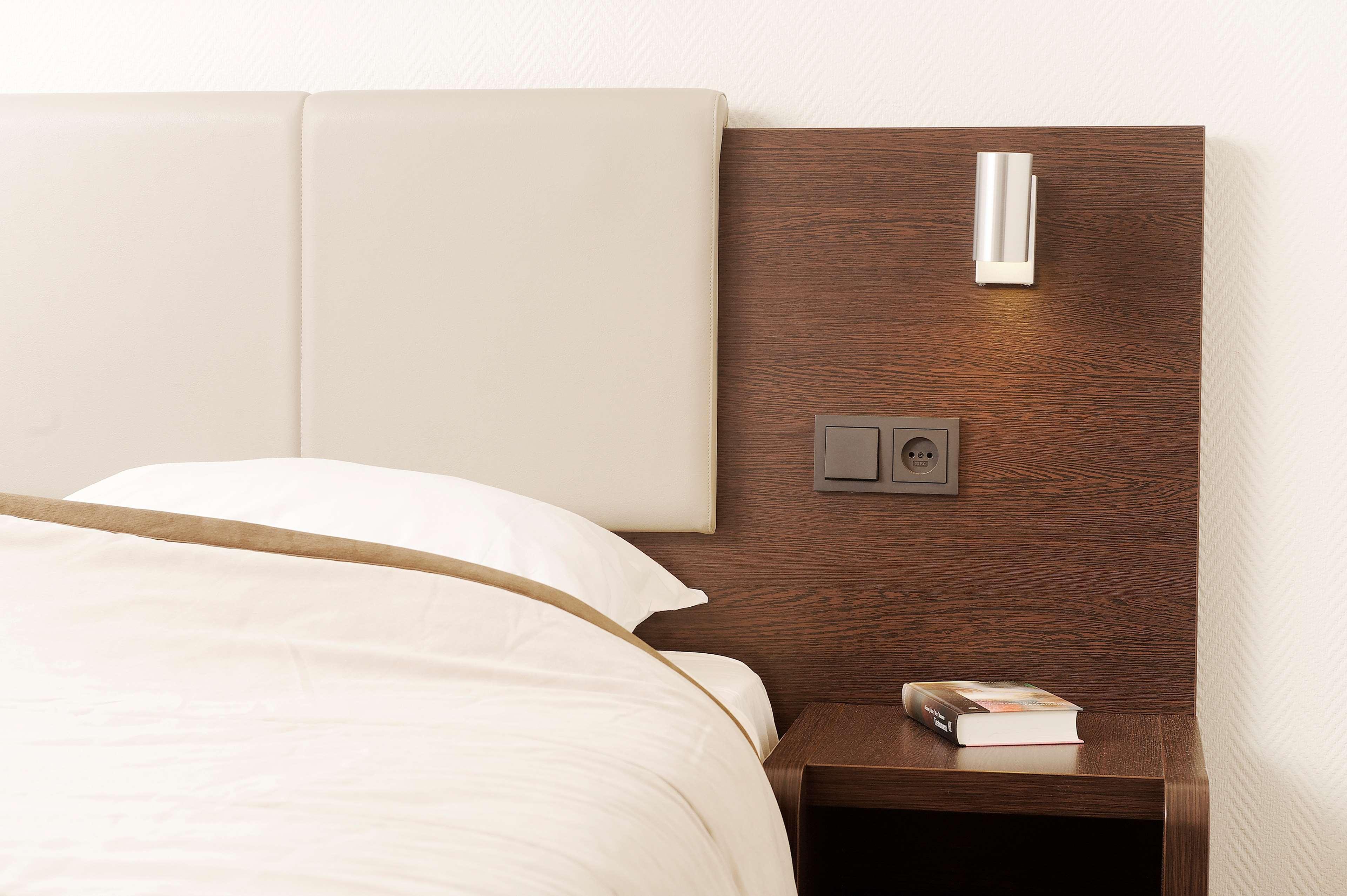 Hotel Western Dam Square 3*