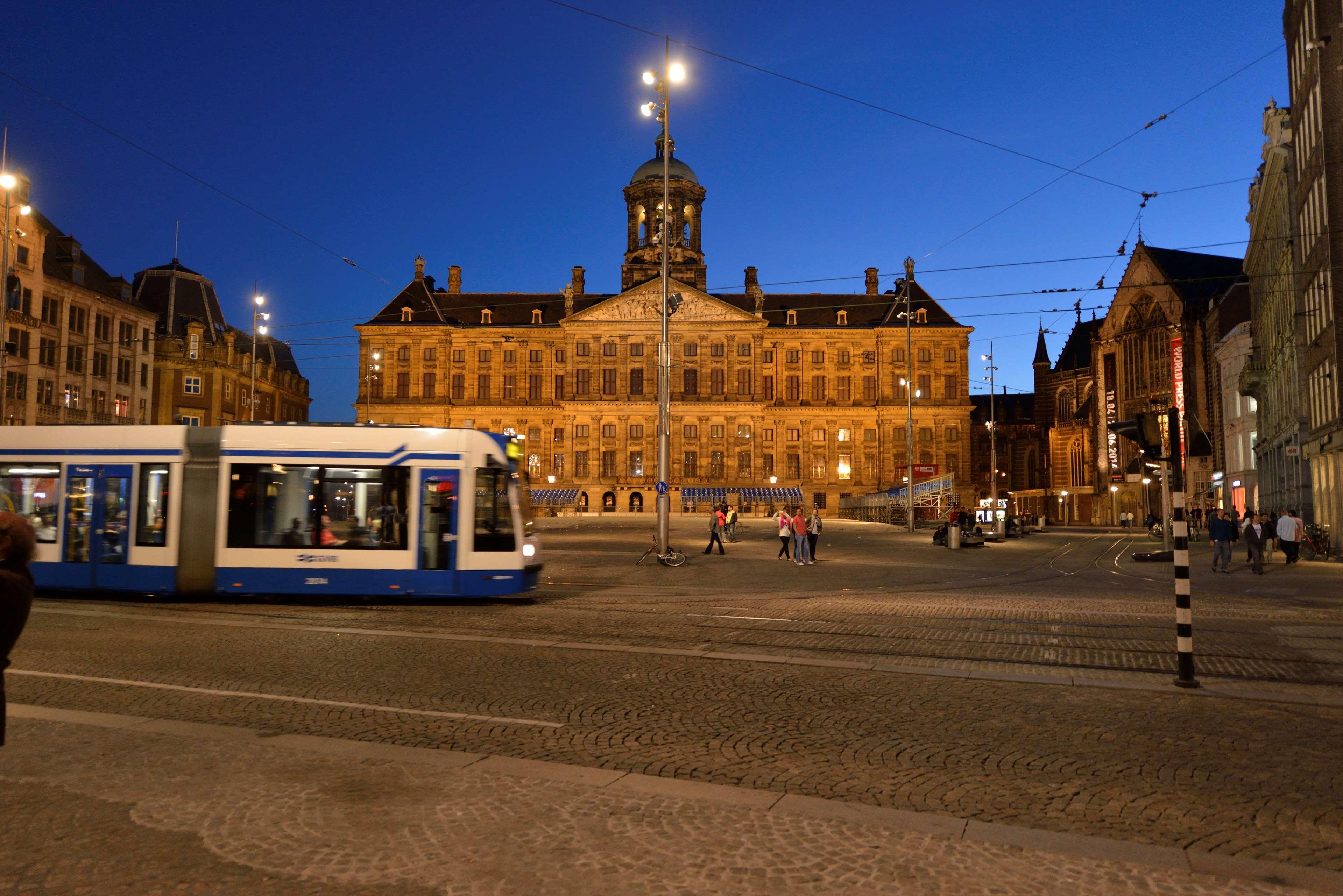 Western Dam Square 3*
