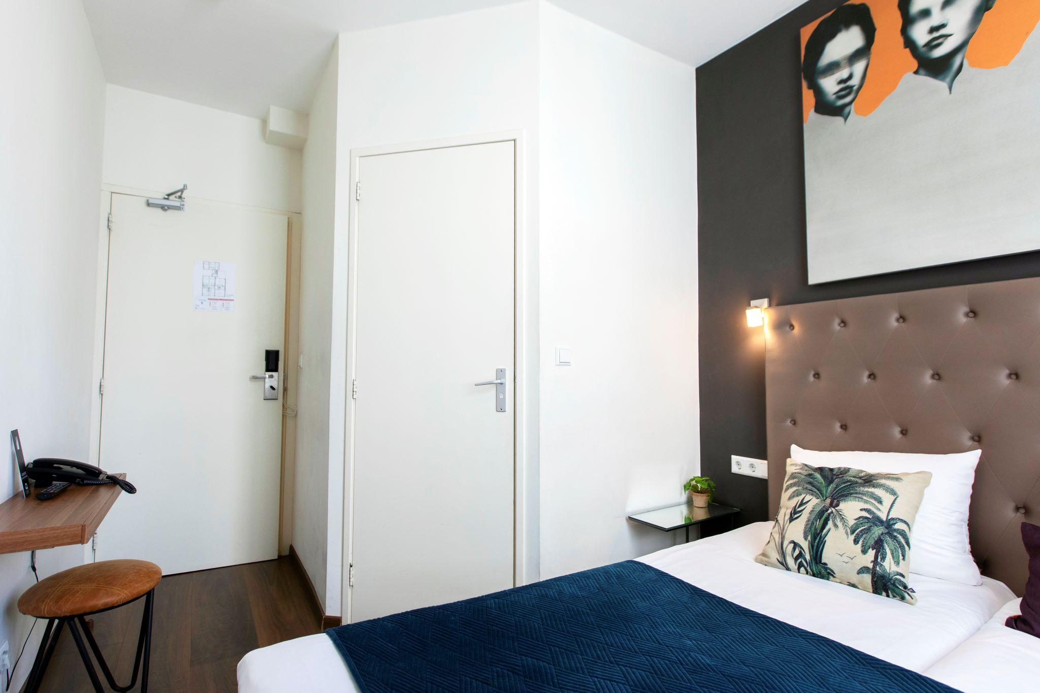 Quentin Golden Bear Hotel 2*