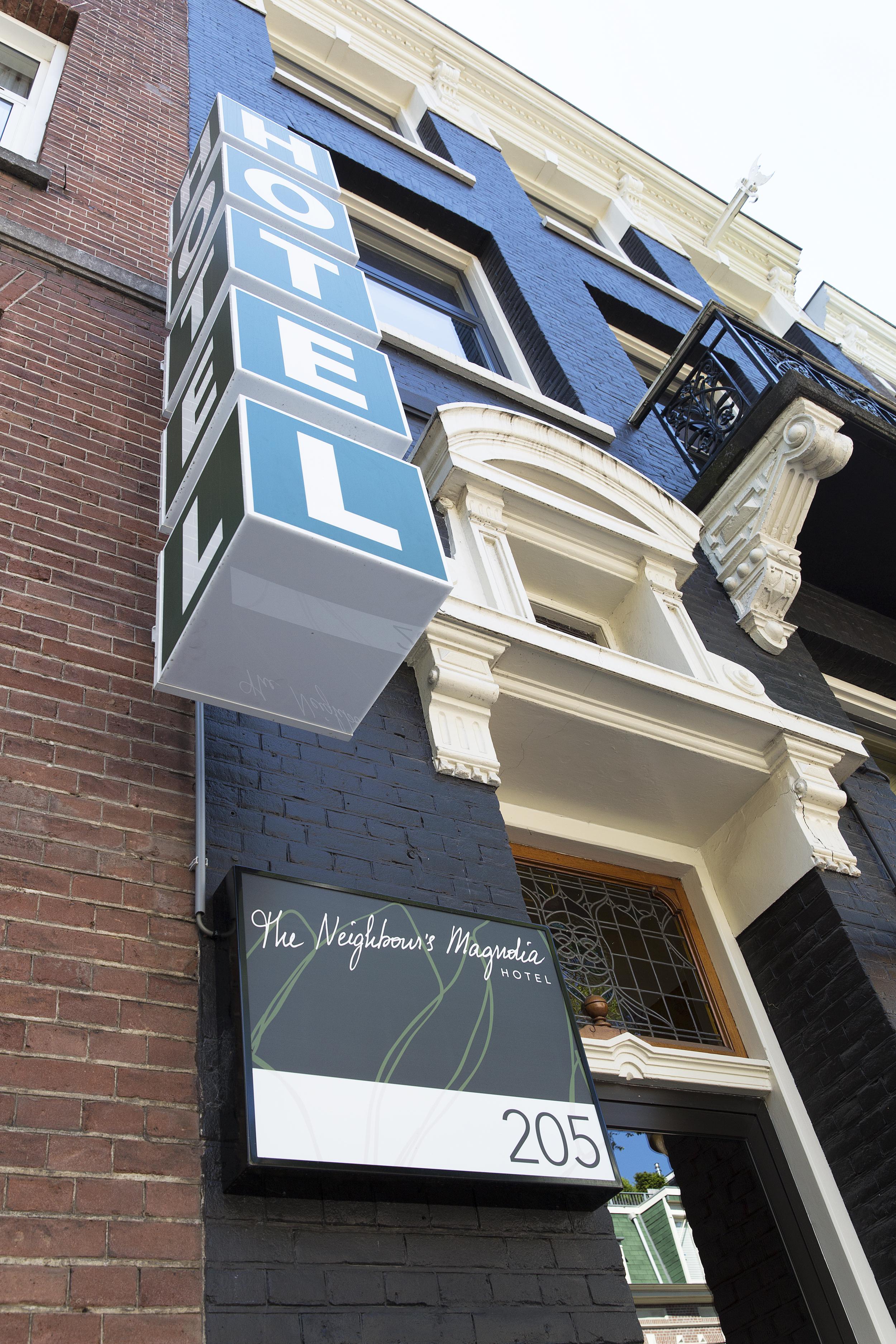 The Neighbour's Magnolia Hotel