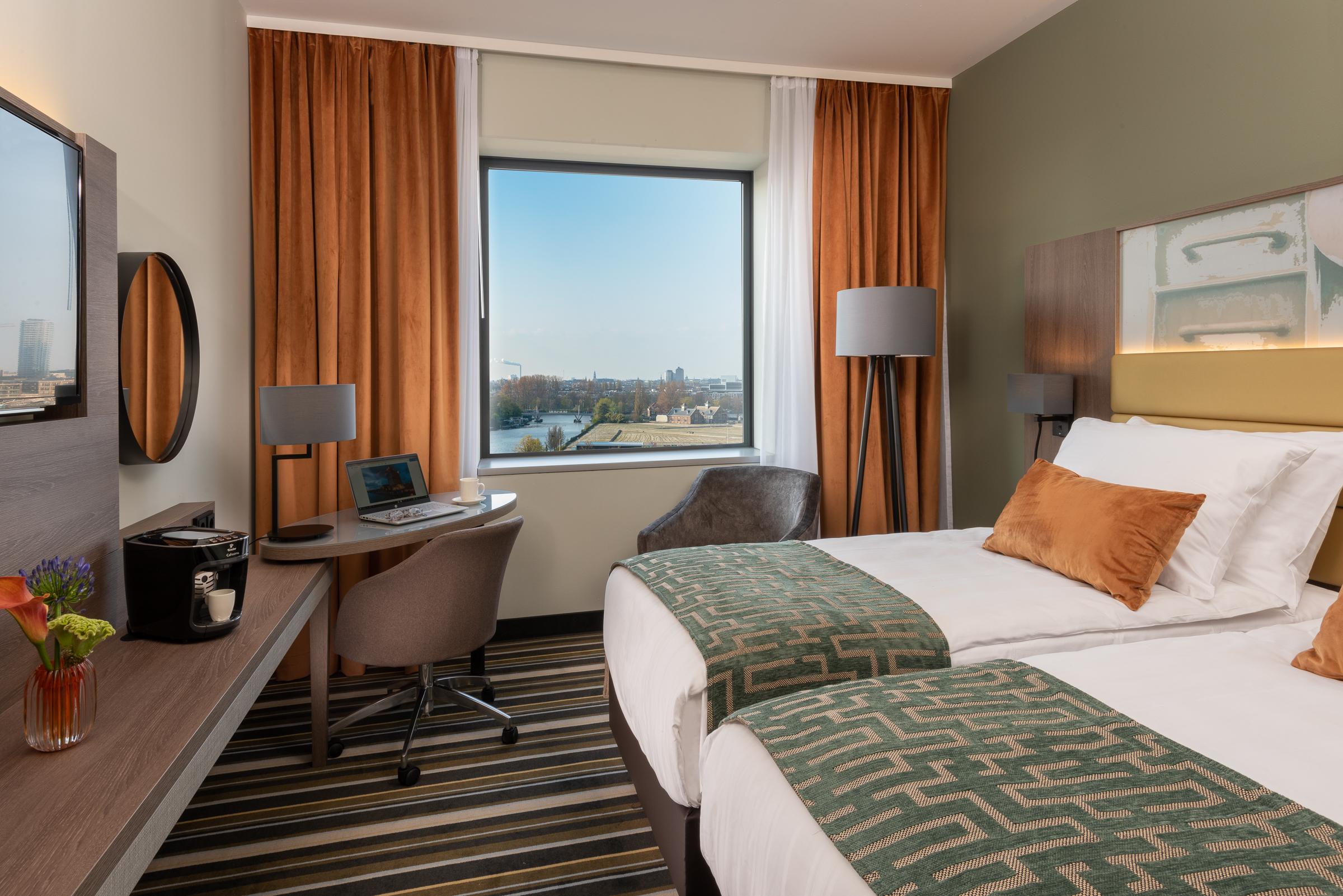Hotel Leonardo Royal 4*