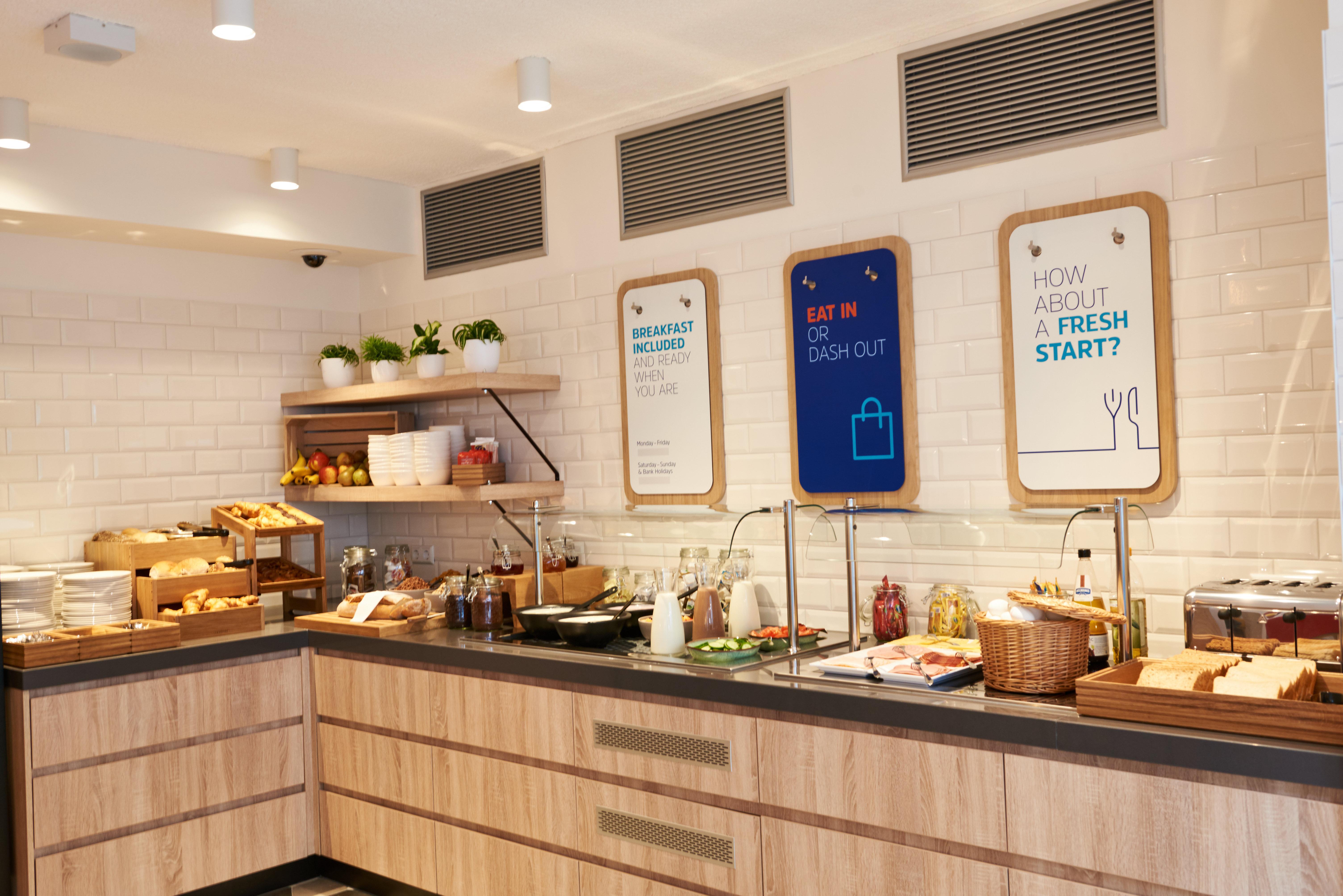 Hotel Express - Hall By Ihg