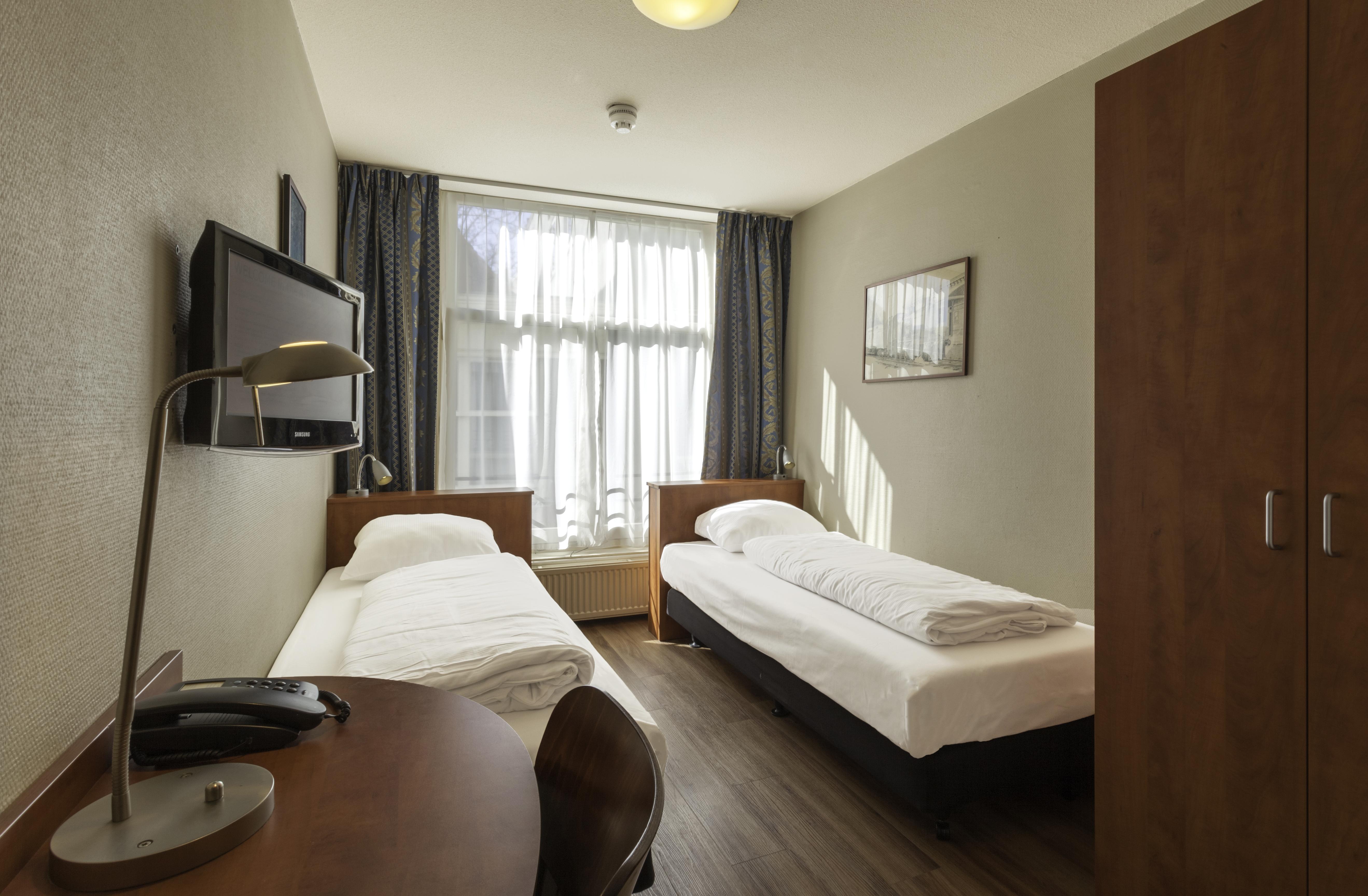 A-train Hotel