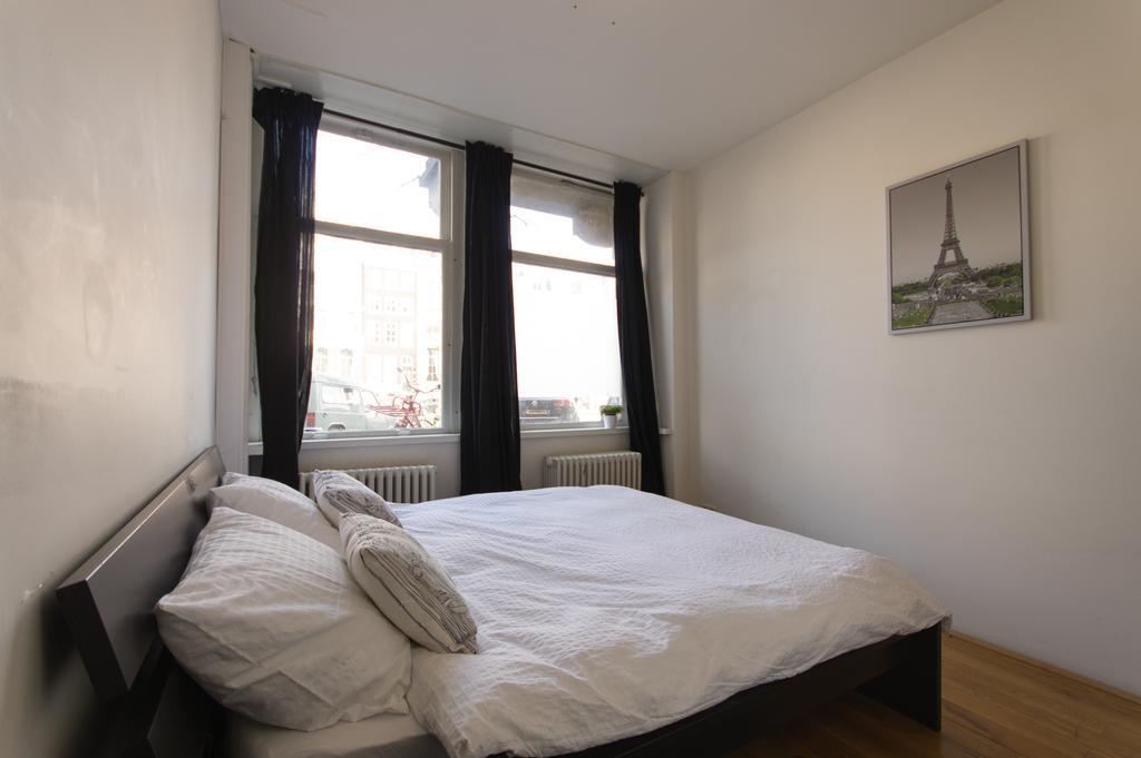 Caesars Studio Homestay *