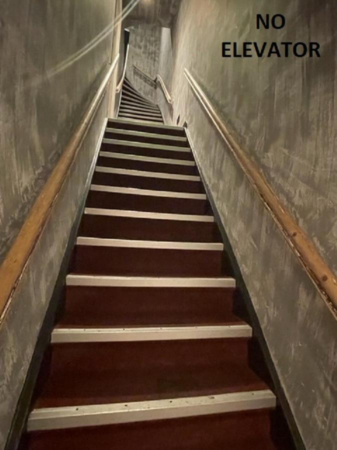 Amigo Budget Hostel