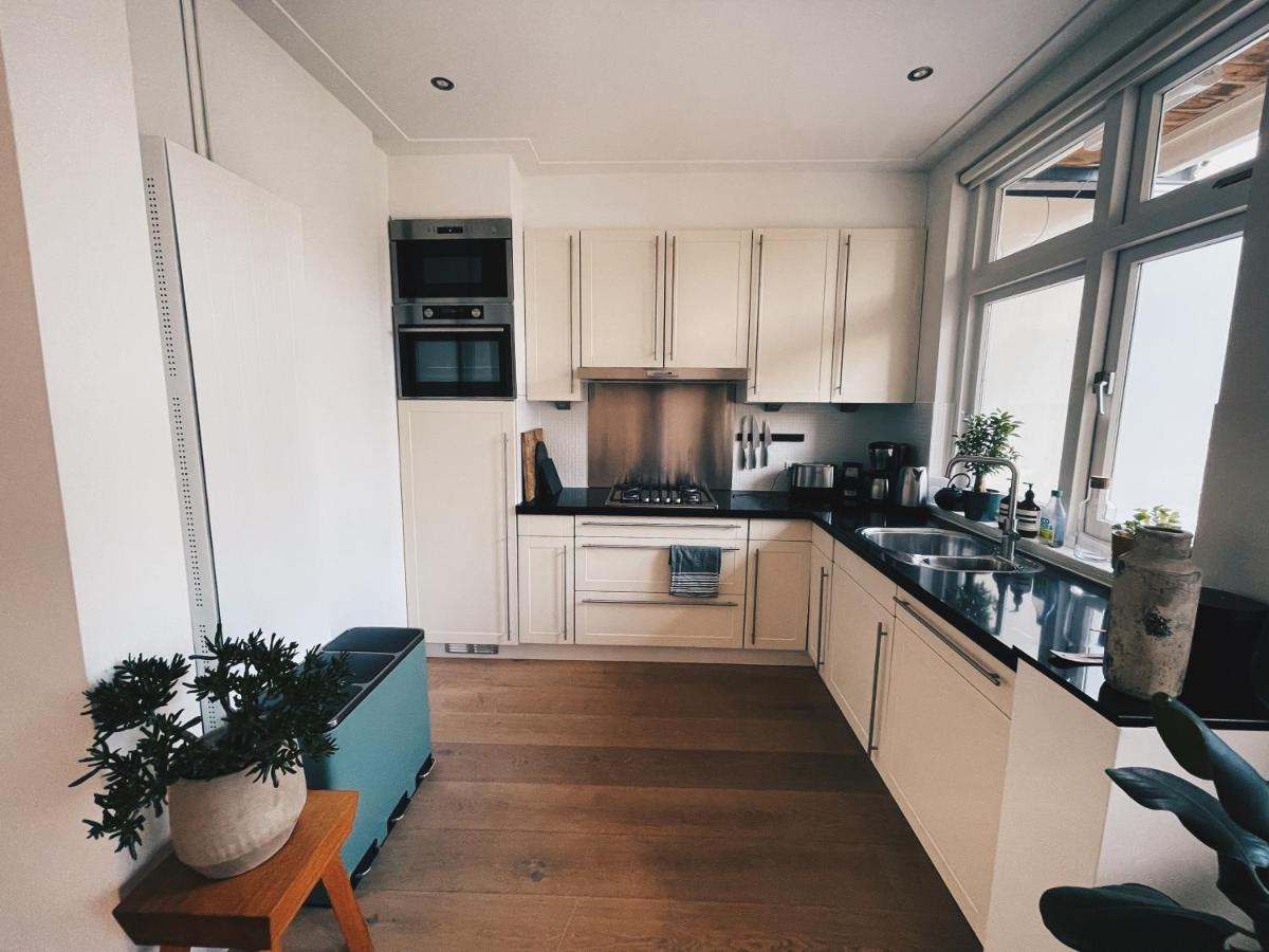 Spacious Designer Duplex Next To Park Apartment