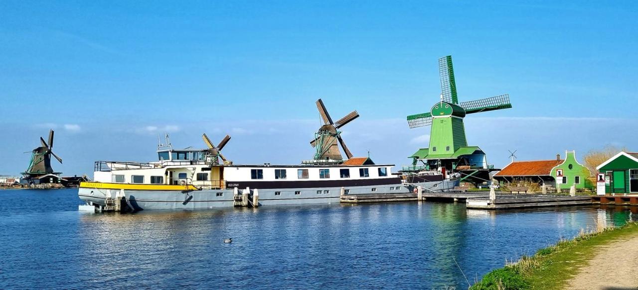 Unique Hotelboat Lena Maria Bateau-hôtel
