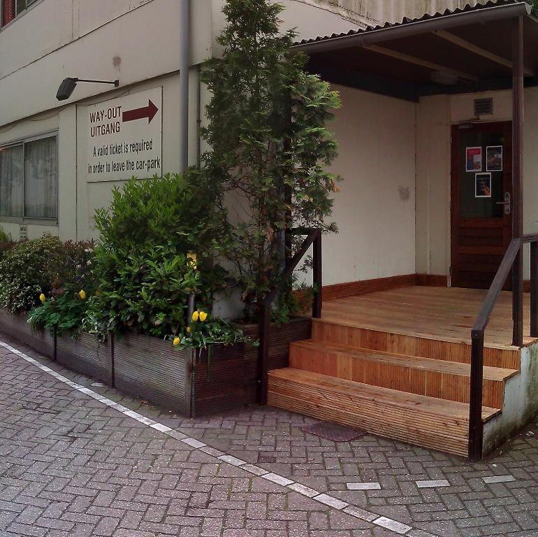 Albergue Budget Hostel Bargain Toko *