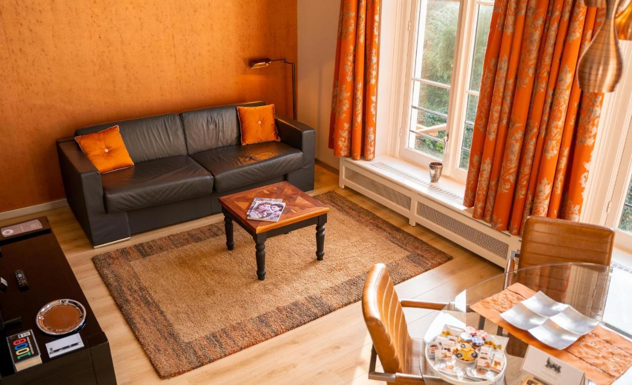 Dutch Masters Short Apartment