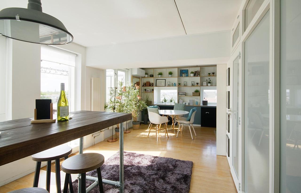Acomodação com café da manhã  Amazing Penthouse Apartment In Jordaan Area *