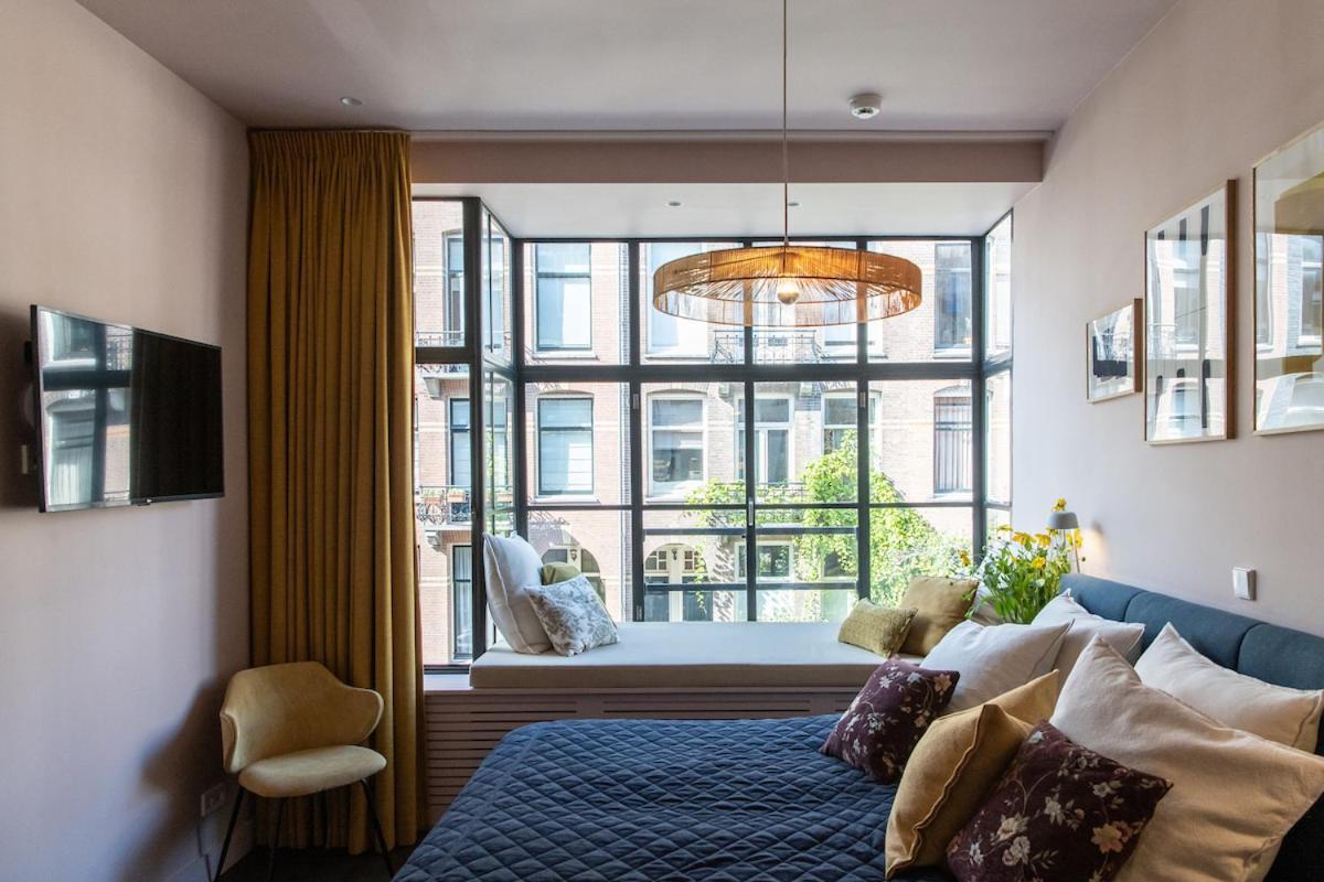 Luxurious In Vondelpark/museum District Couette-café Amsterdam