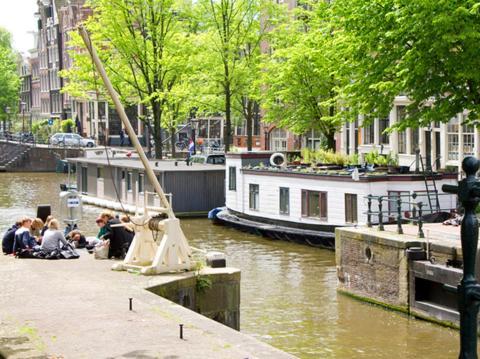 Asoka Woonboot