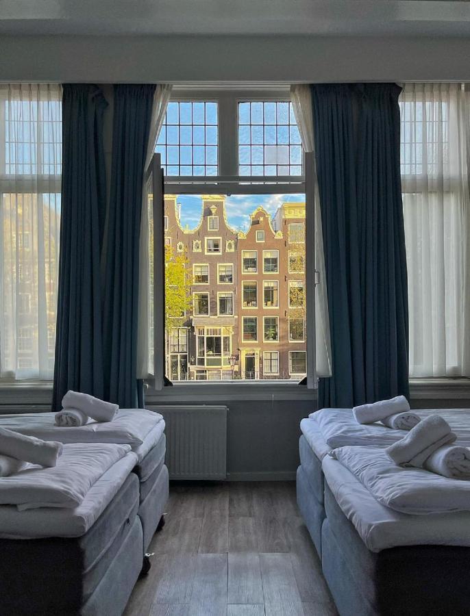 Facade 2* Amsterdam