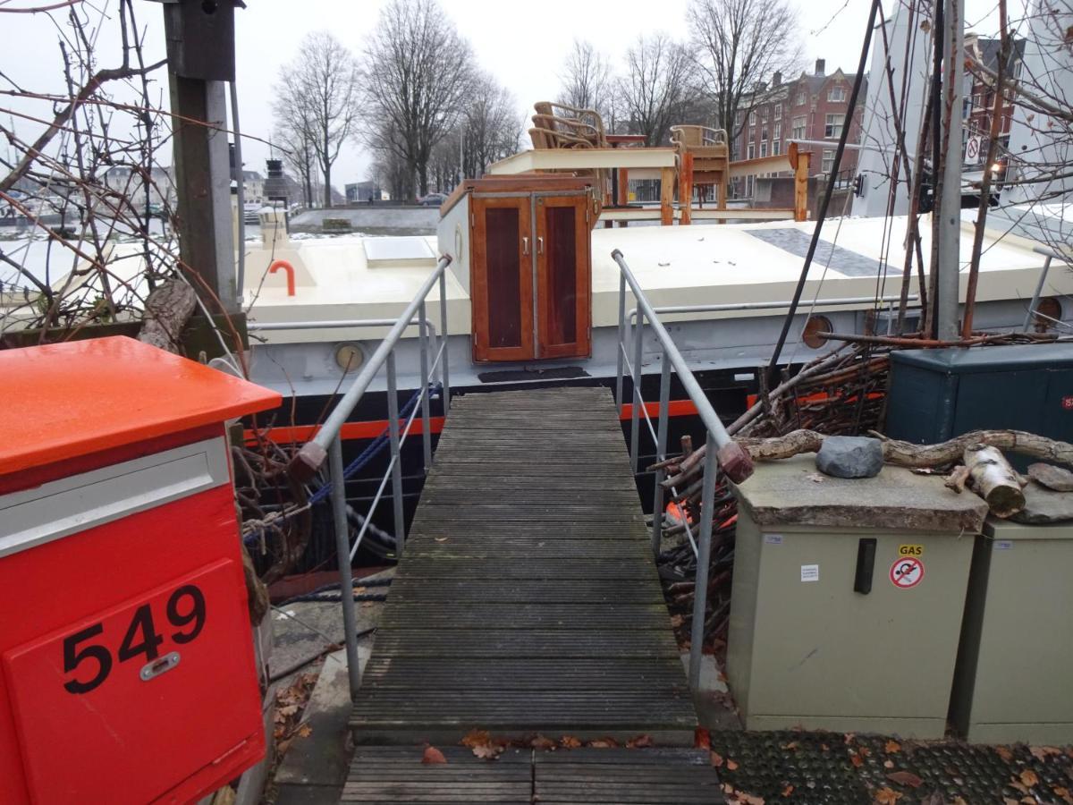 Anna Houseboat *