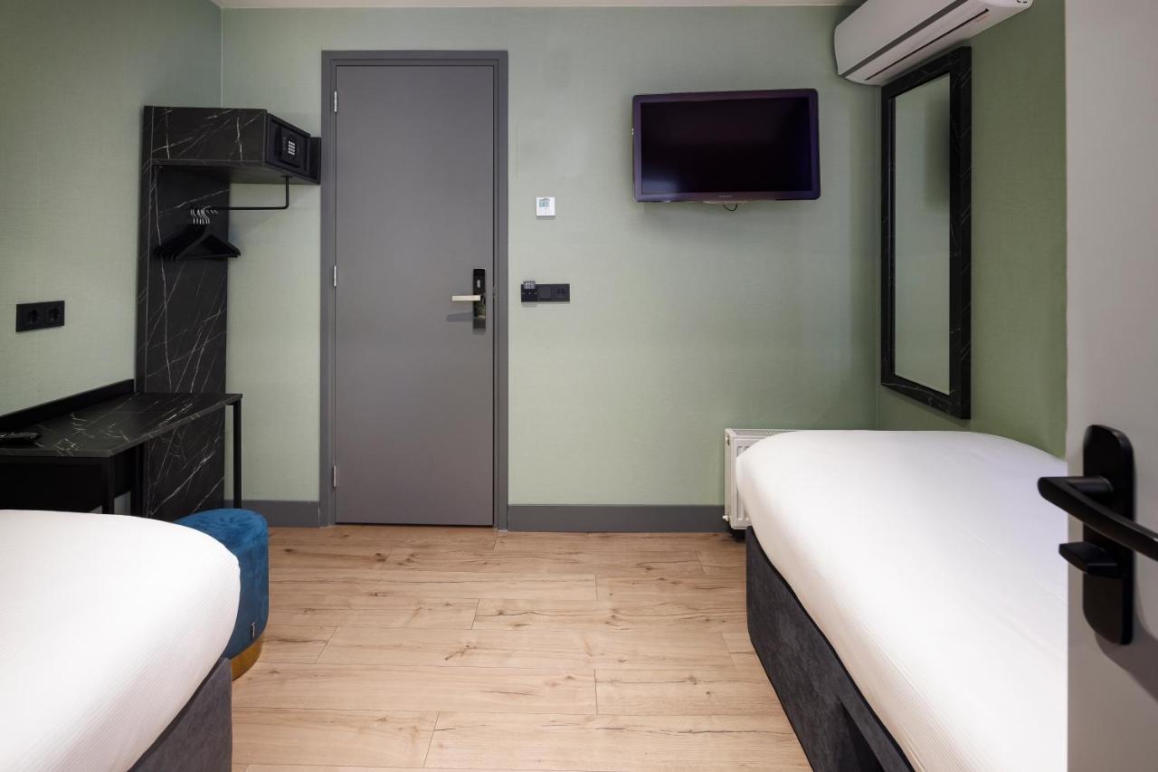 Hotel Ciao Papa Station