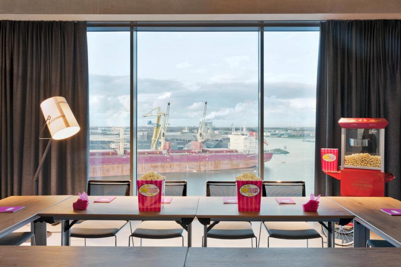 Moxy Houthavens 4* Amesterdão