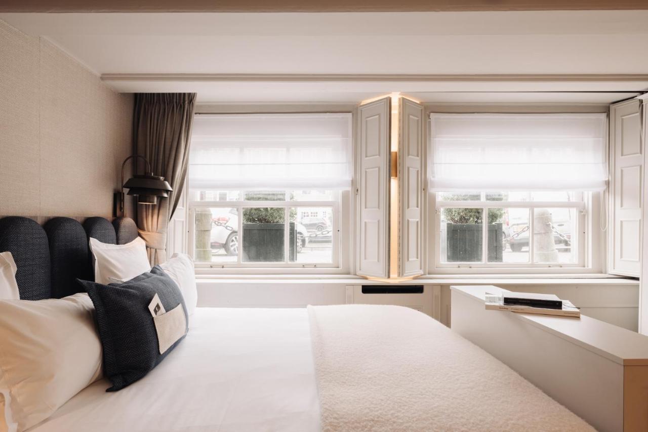 717 Hotel