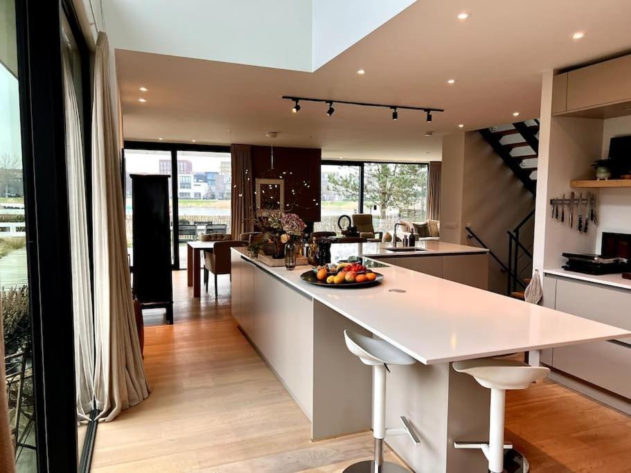 Luxury Waterfrontvilla Villa Amsterdam