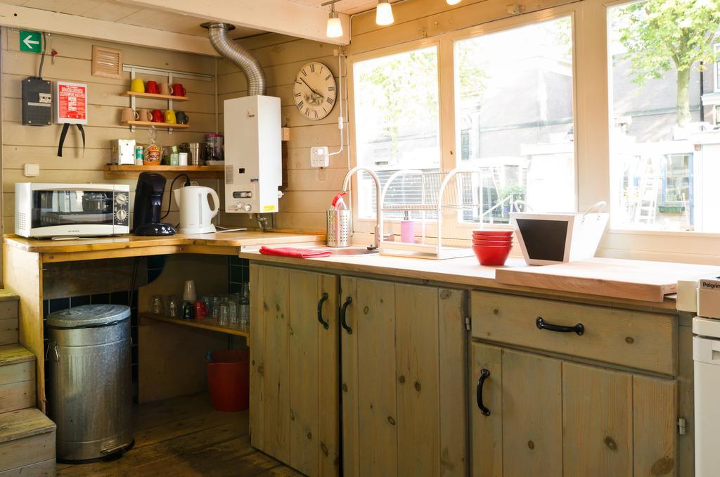 Houseboat Prince-avalon Botel *