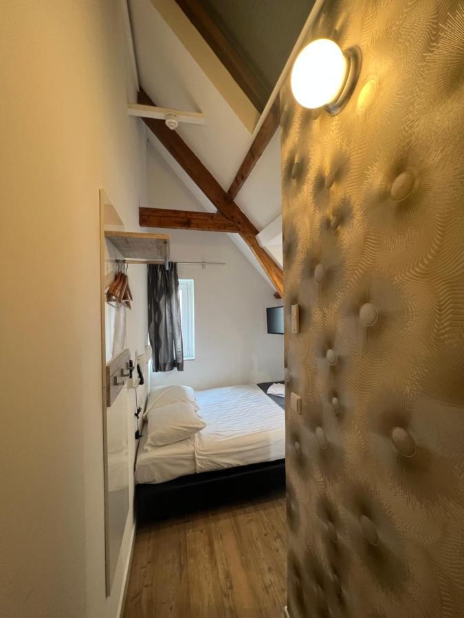 Max Hotel