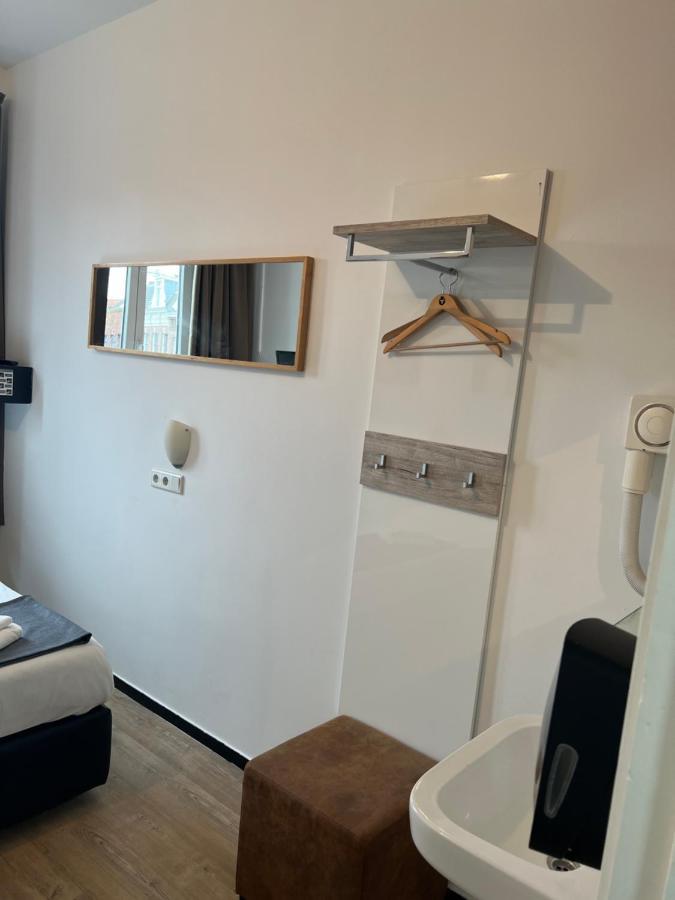 Max Hotel 2*