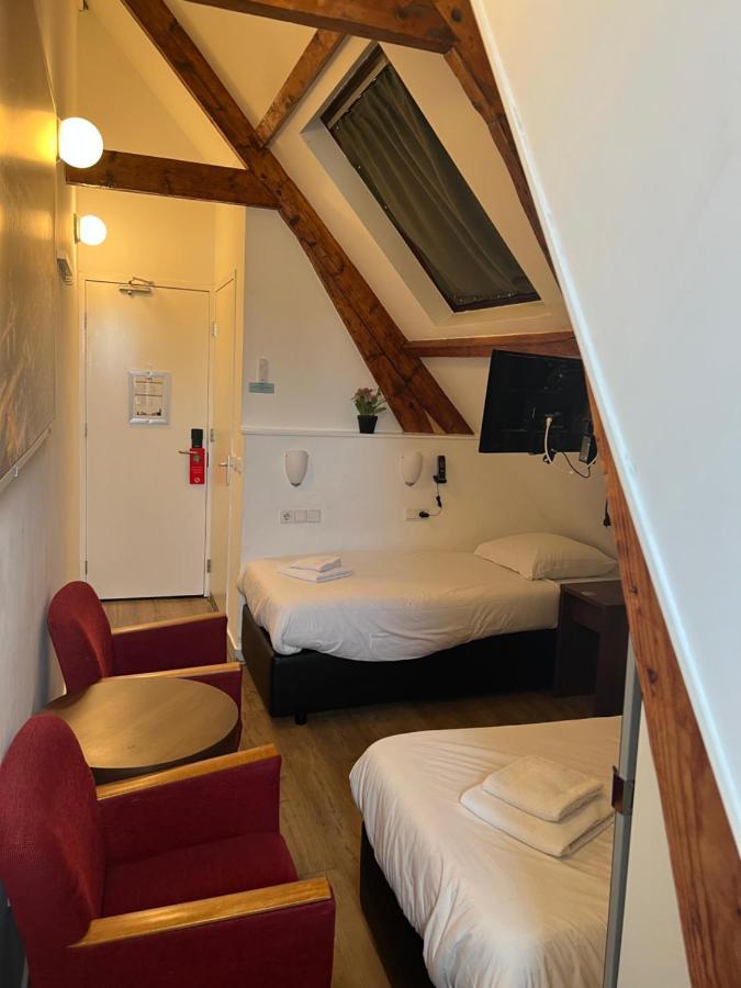 Max Hotel