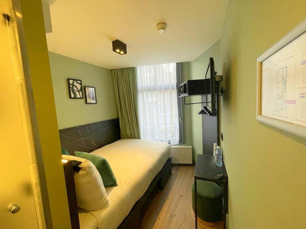 Hotel Ciao Papa Station