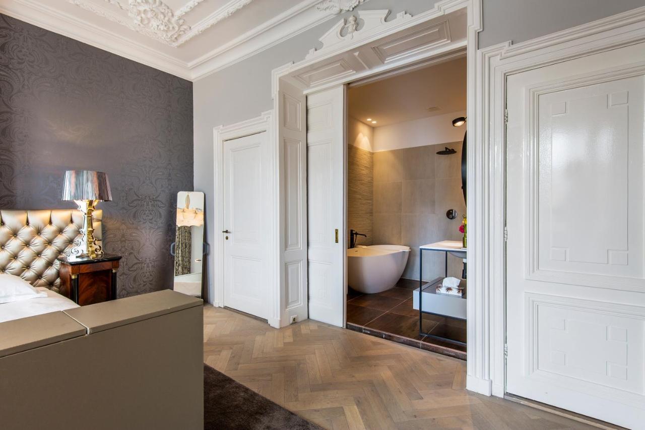 Hotel Amstel Corner 3*