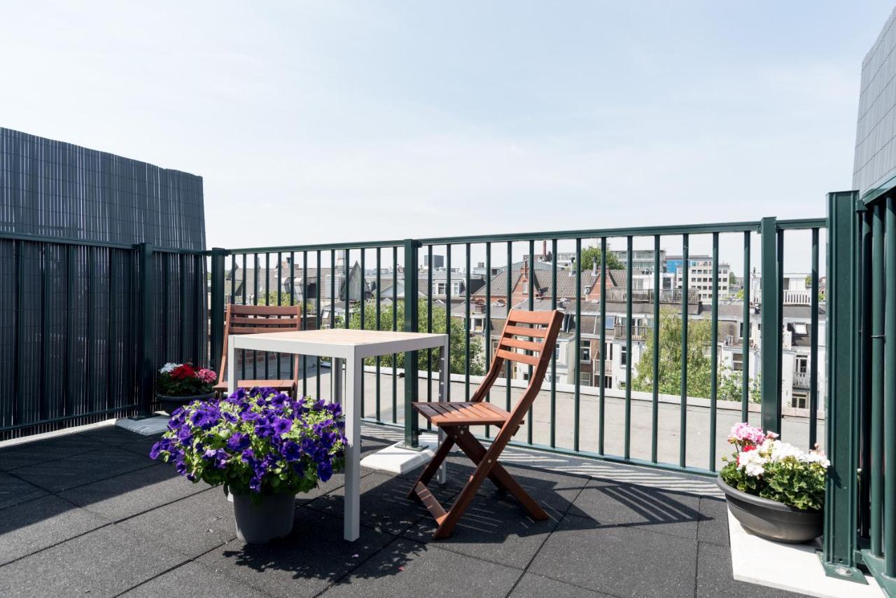 Rooftop Terrace Guest Couette-café