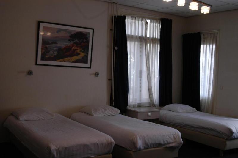 83 Hotel