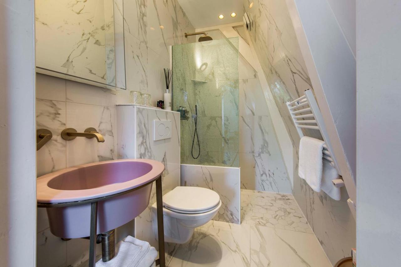 Hotel Amstel Corner 3*