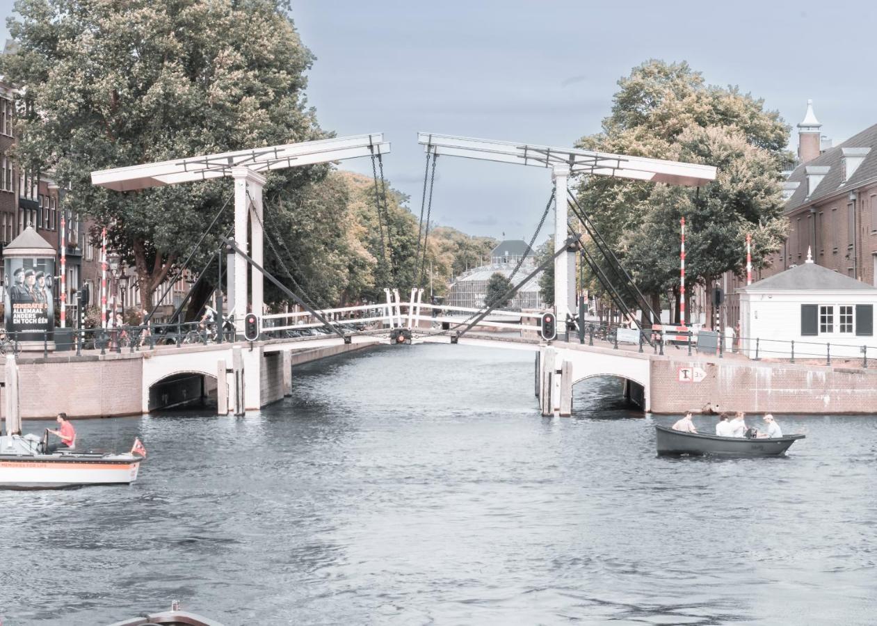 Botel Aqua Amsterdam