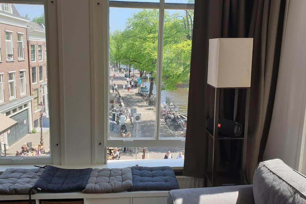 Apartment - Bright, Canal-side, Central, Renovated 1br