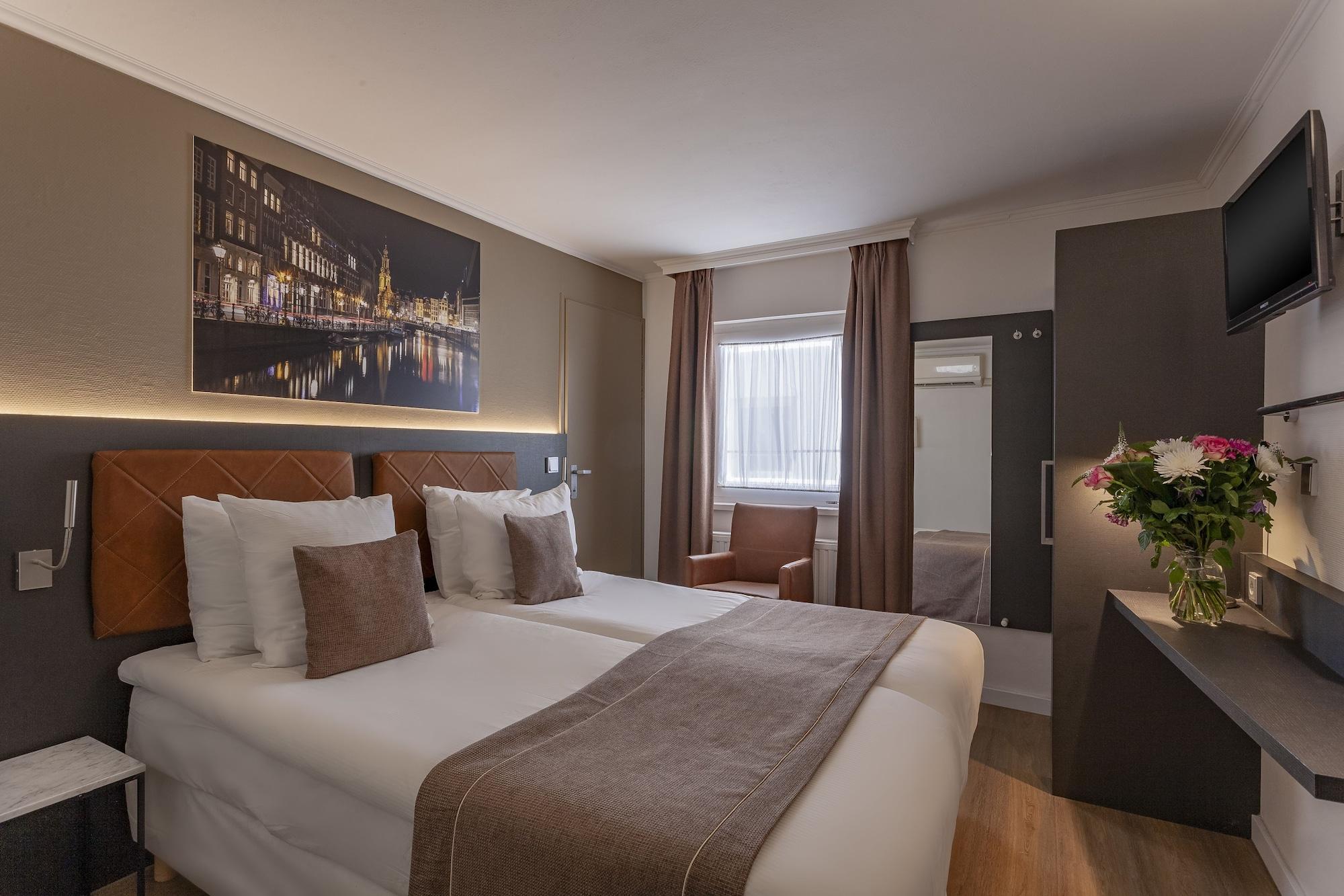 Avenue Hotel