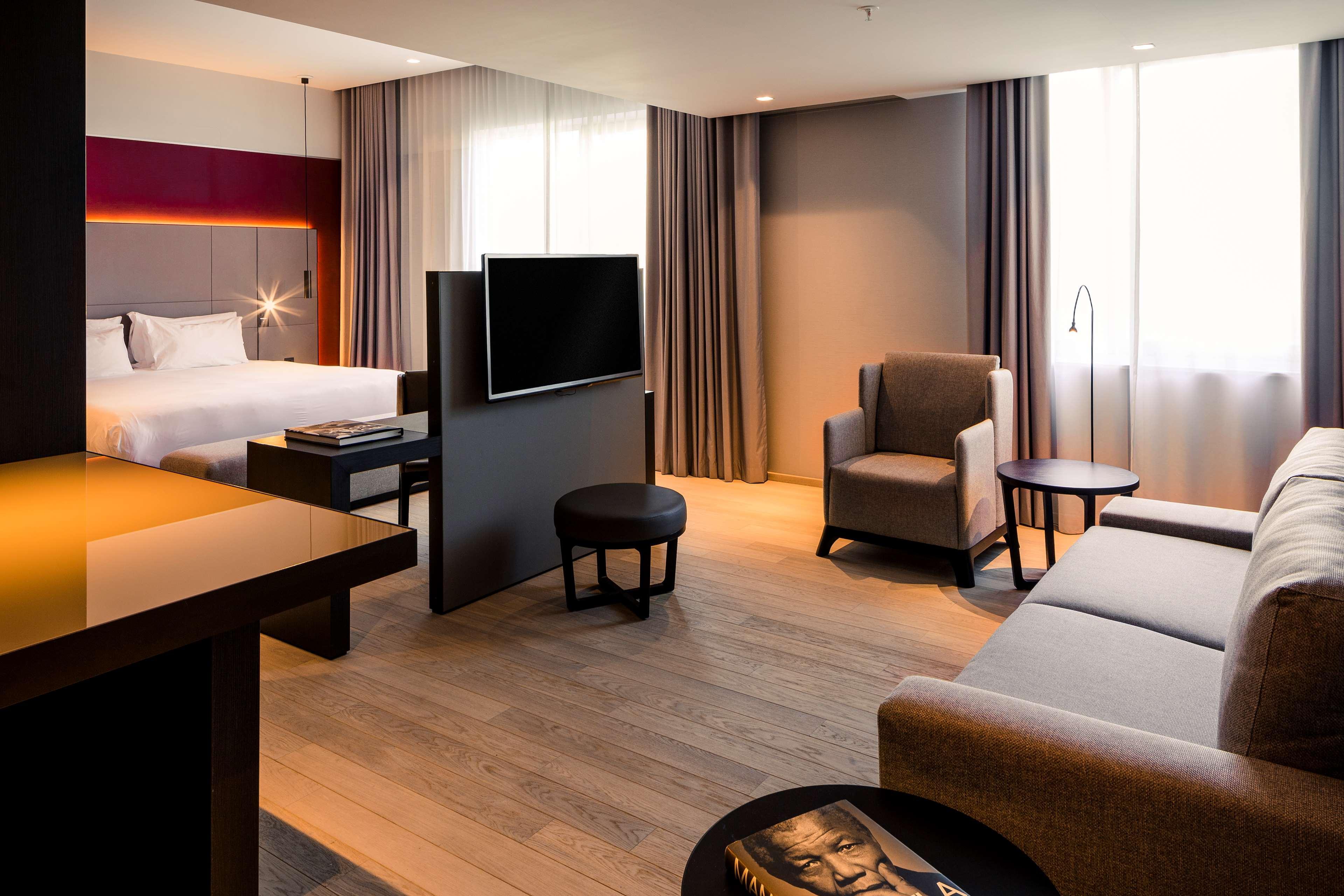 Anantara Grand Krasnapolsky Hotel 5*